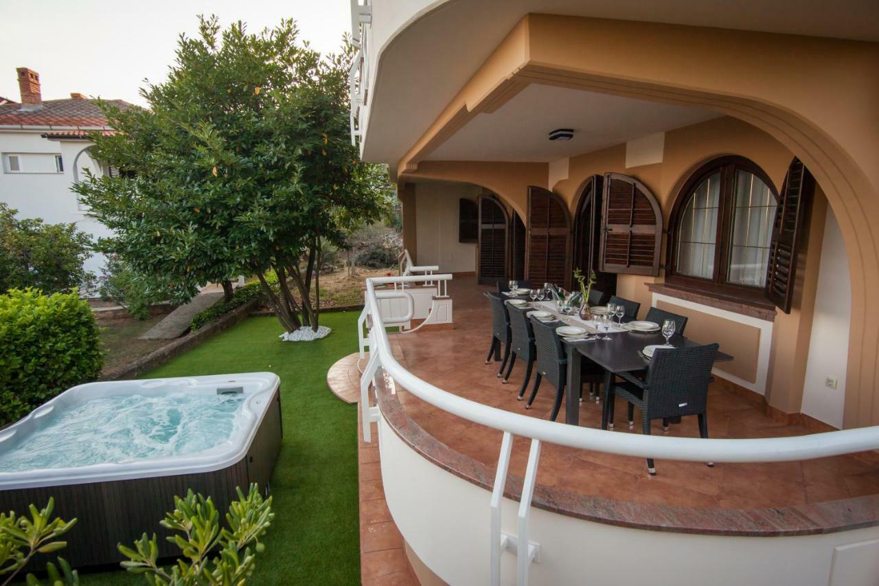 Villa Royale Krk Krk Town Exterior photo